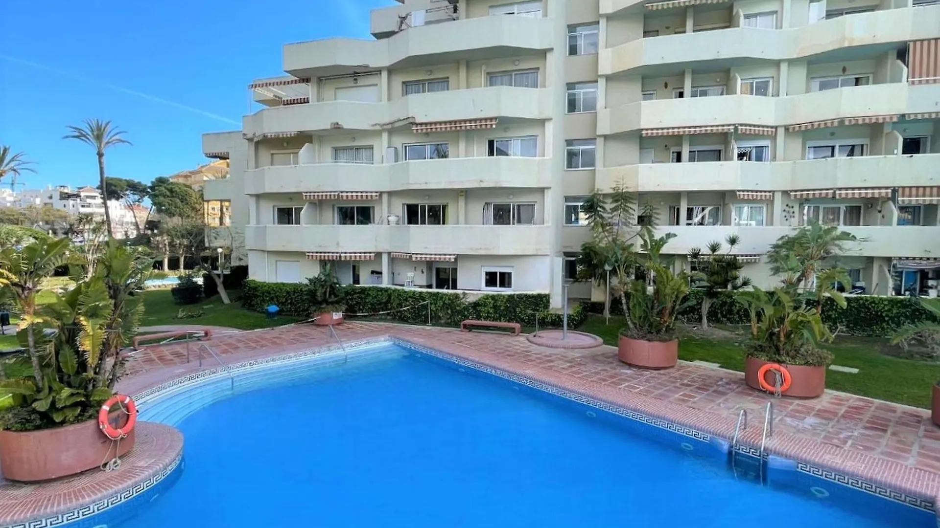 Apartment With Beach And Garden Views Benalmadena