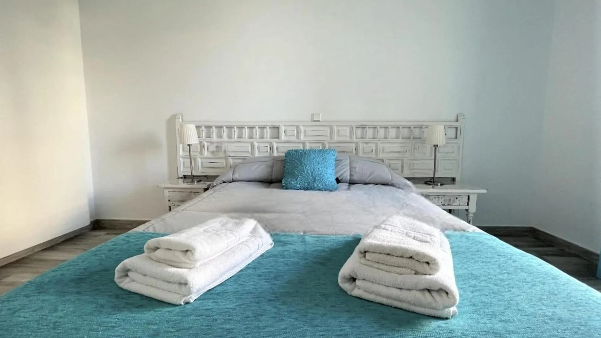 Apartment With Beach And Garden Views Benalmadena